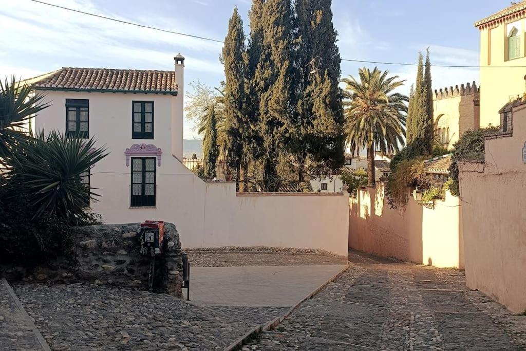 Large Family Home In Albaicin Center غرناطة المظهر الخارجي الصورة